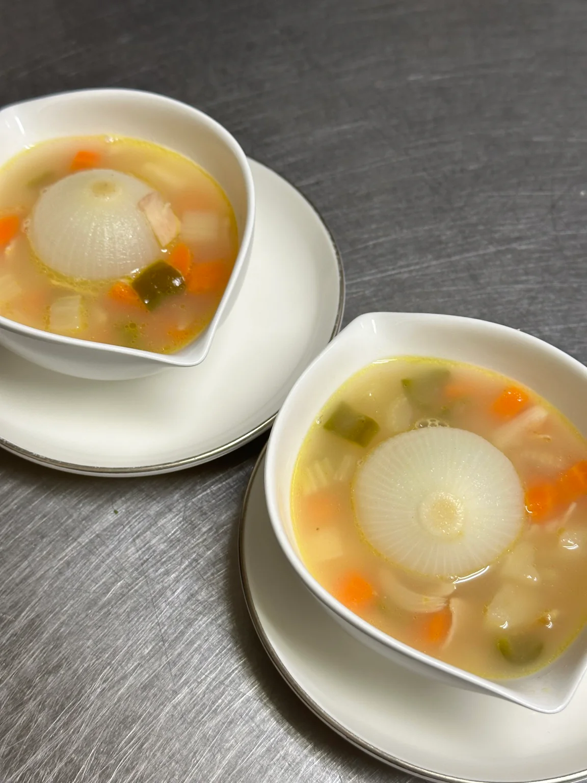新玉ねぎのスープ
